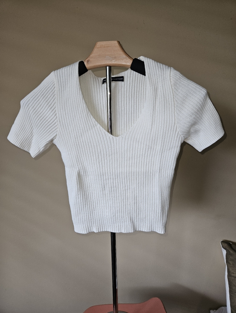 Brandy Melville - Ribbed V-Neck Short Sleeve Knit Sweater Top